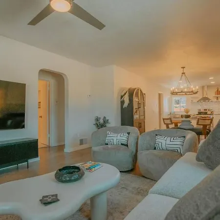 Casa Urbana-2Bd-2Bth-Hot Tub-Pet Friendly-No Pet Fees! Villa Albuquerque Exterior photo